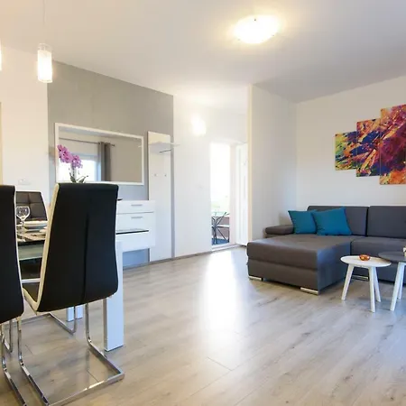 Relja Apartmán *