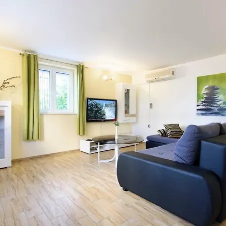 Relja Apartmán *